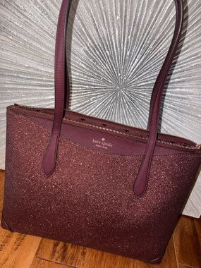 kate spade Shimmy - Glitter Tote in Deep Wine ✨✨✨